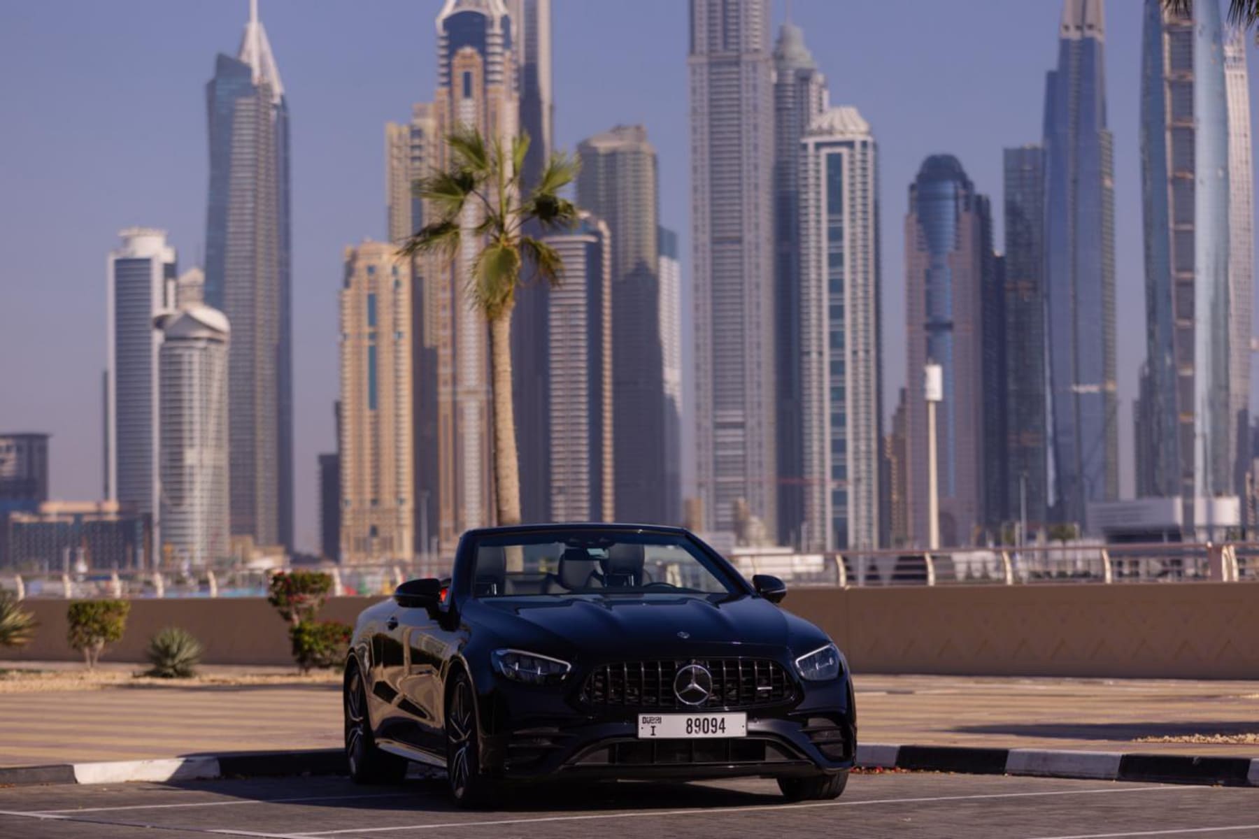 Mercedes-Benz E-Class view 3