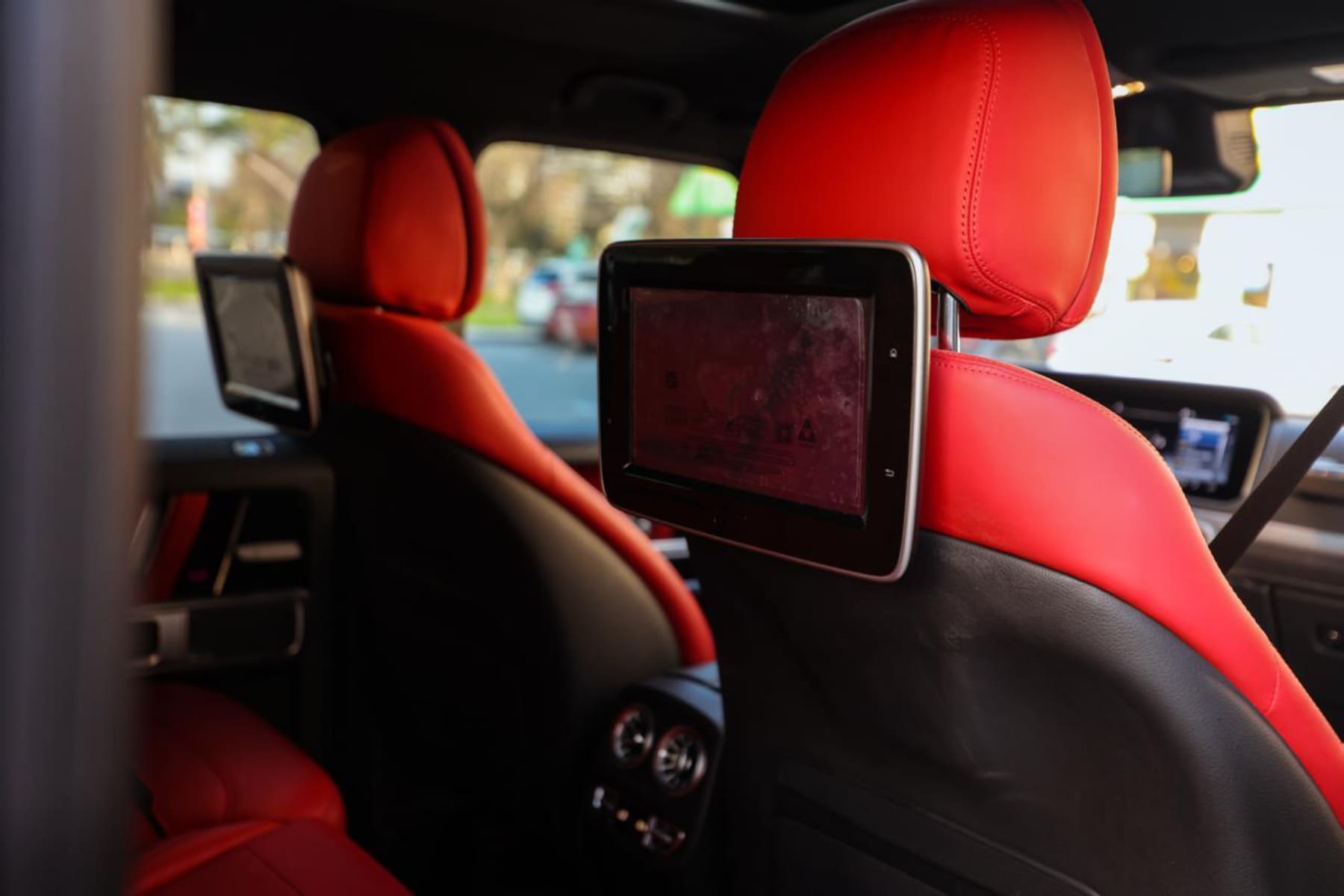 Mercedes-AMG G63 view 13