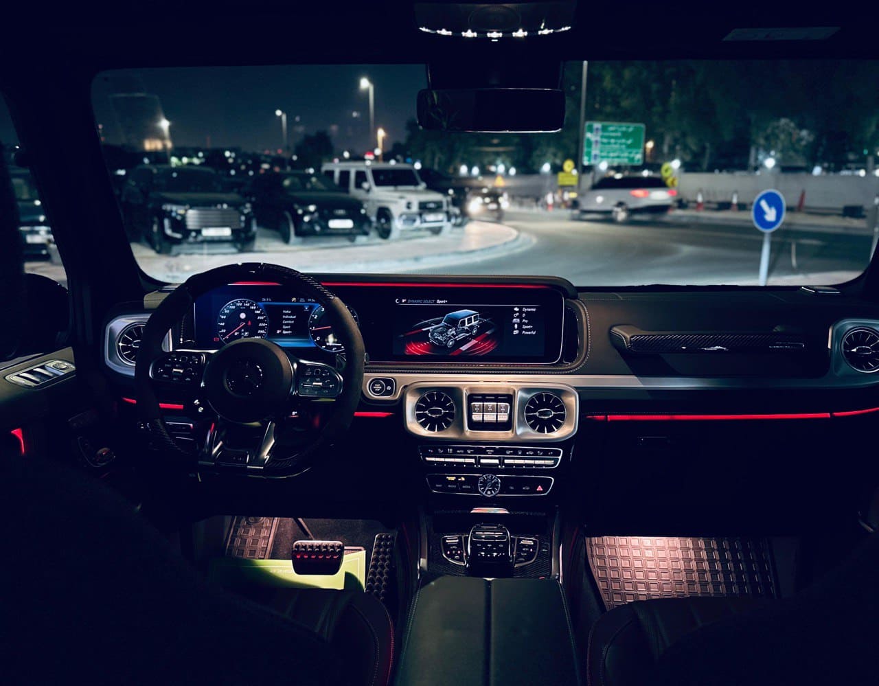 Mercedes-Benz G-Class AMG G63 view 3