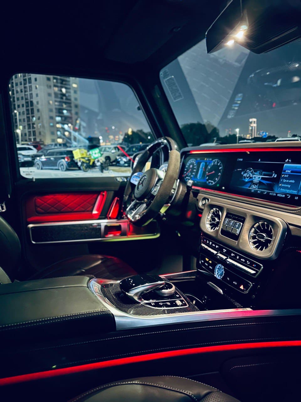 Mercedes-Benz G-Class AMG G63 view 5