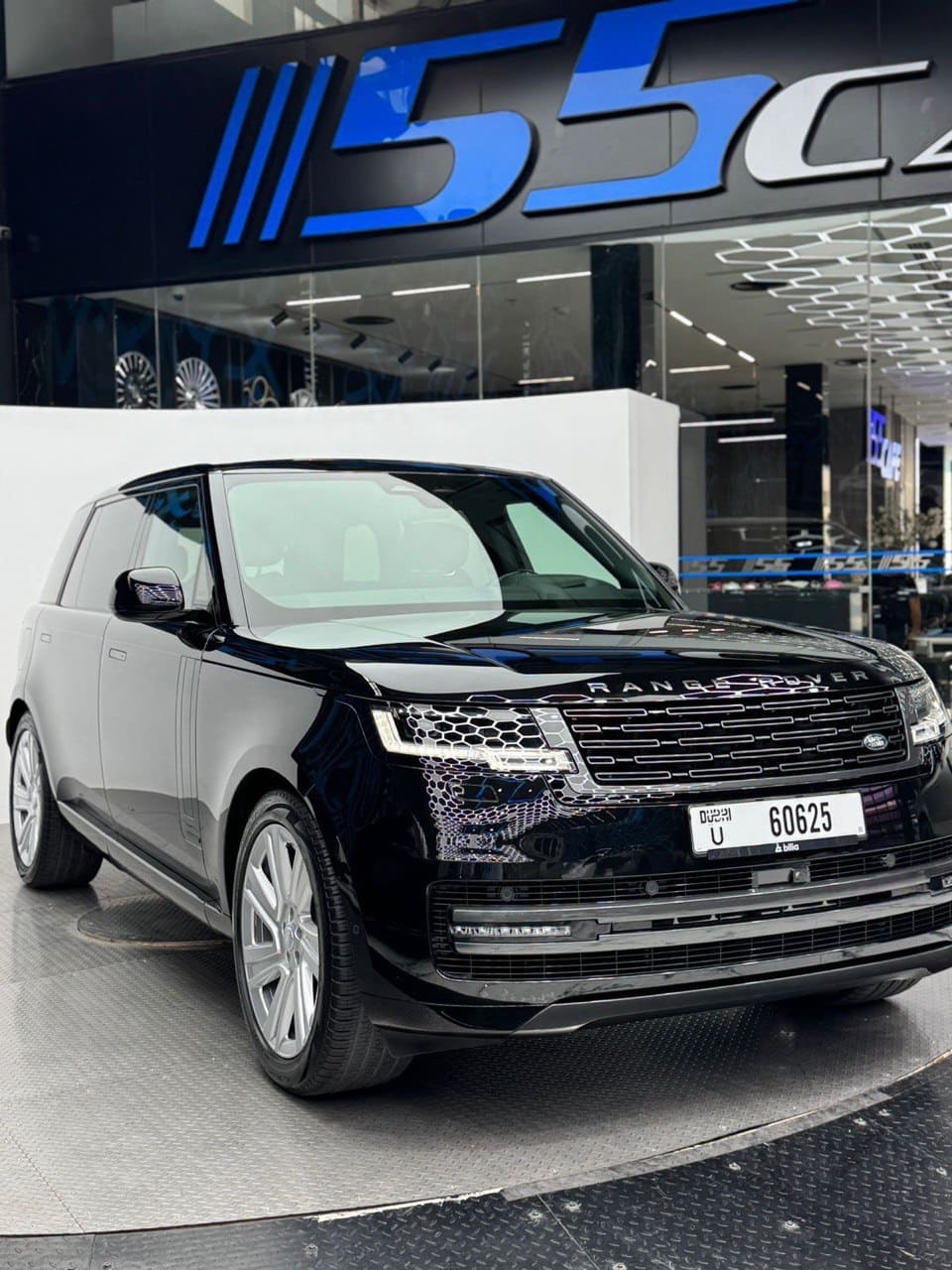 Range Rover luxury SUV