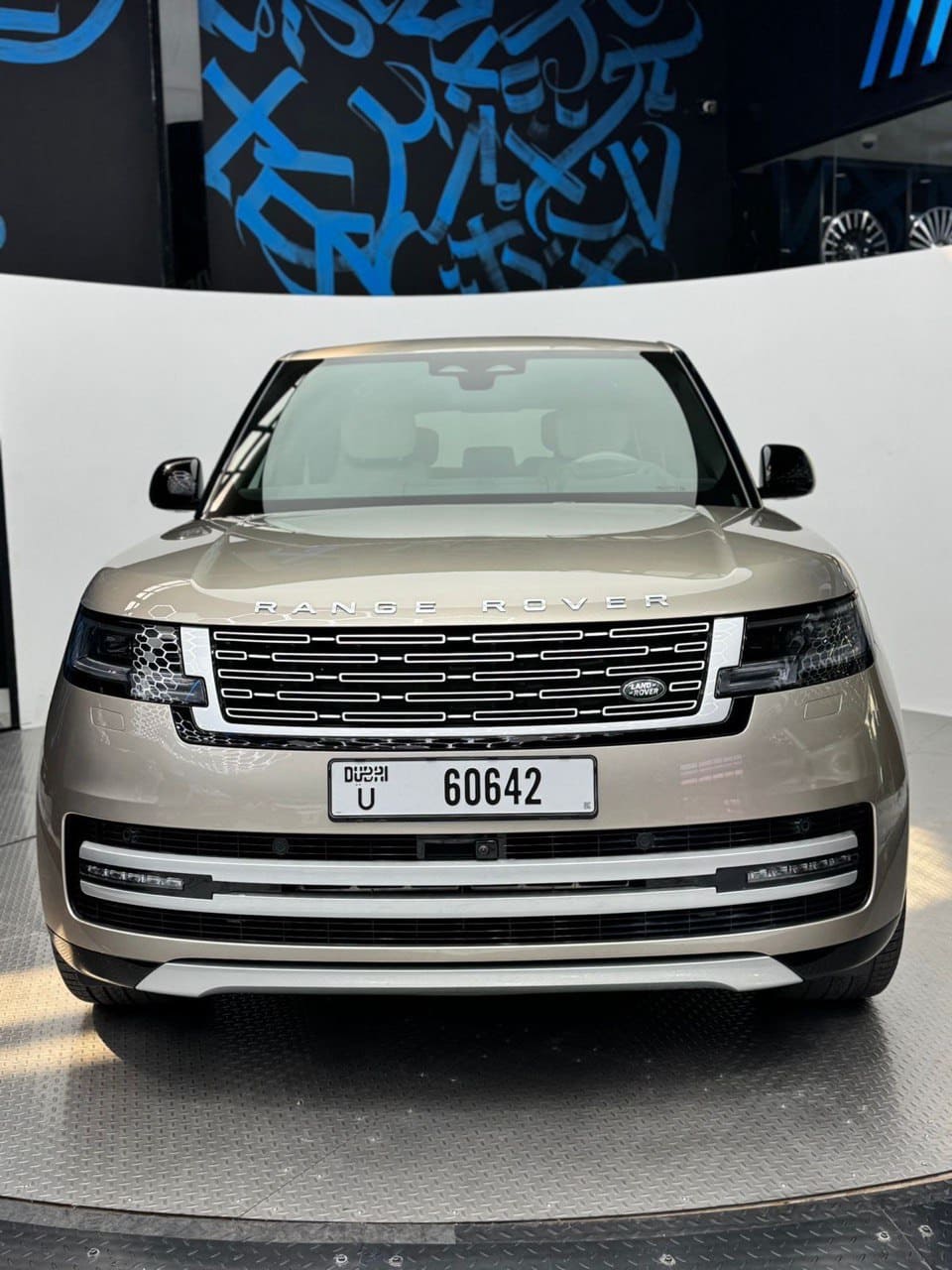 Range Rover luxury SUV second unit