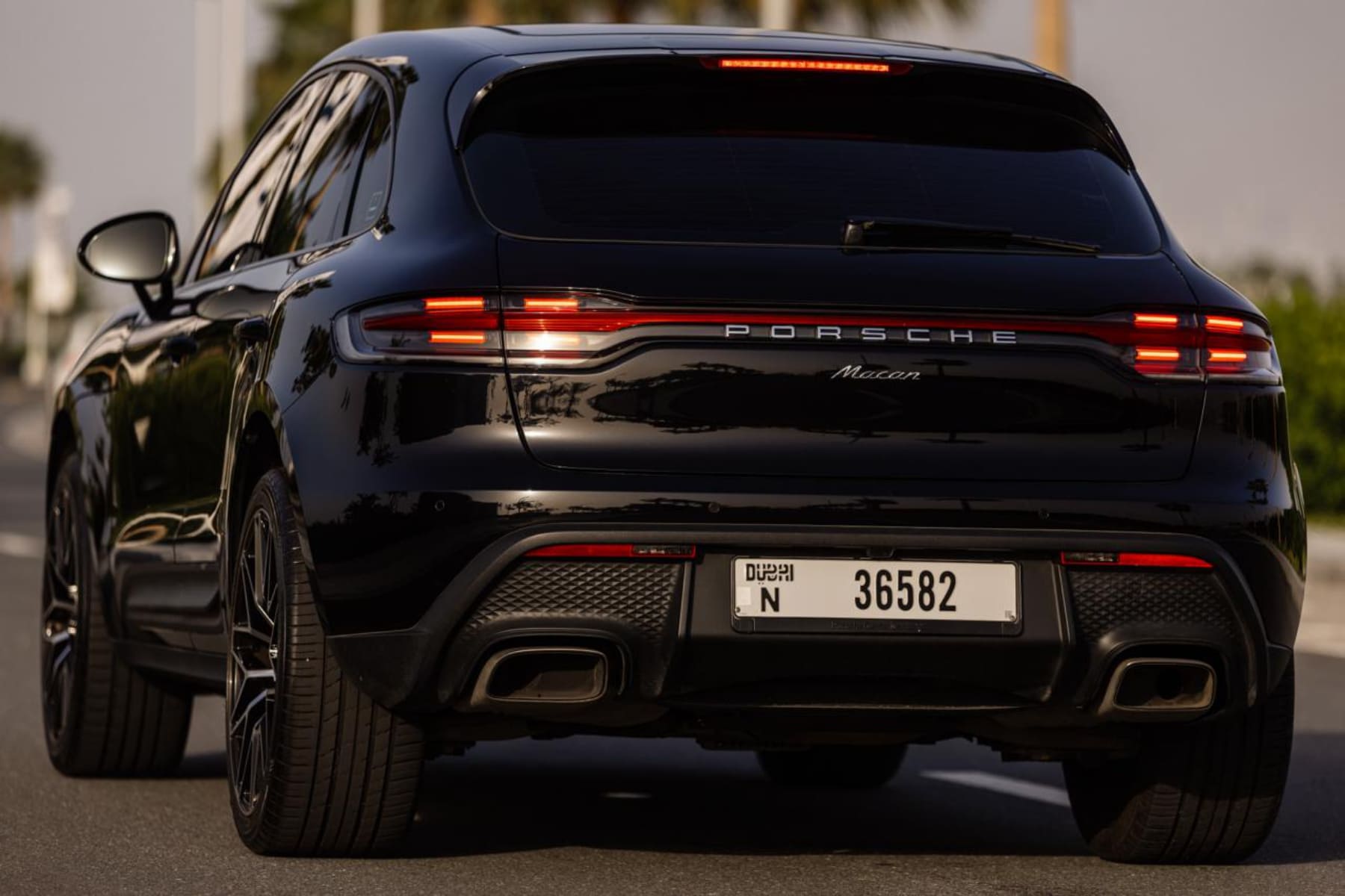 Porsche Macan view 8