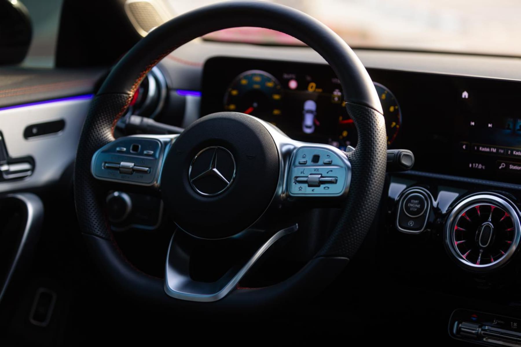 Mercedes-Benz CLA-Class view 5